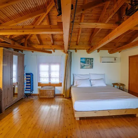 Hébergement de vacances First In The Sea With Amazing View House Kriopigi